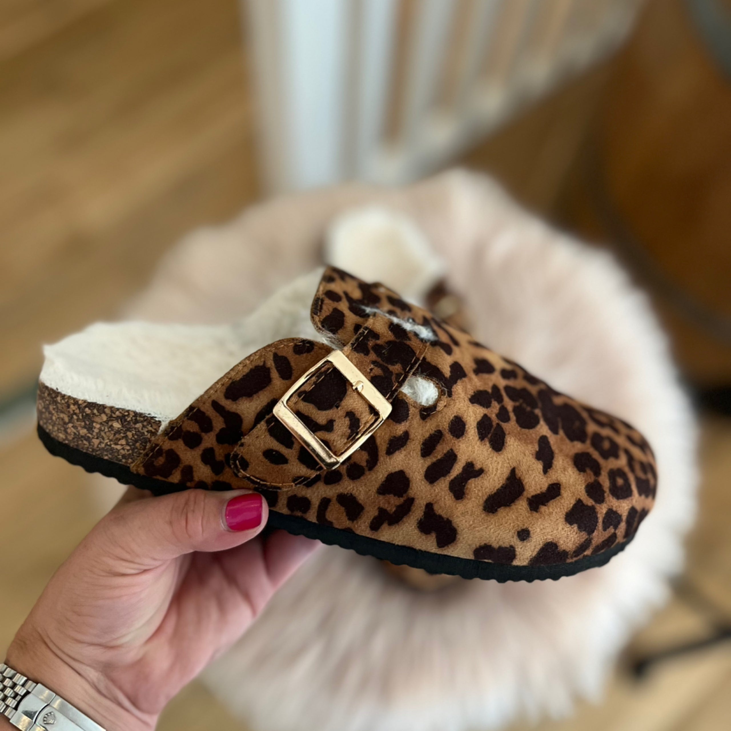 Mules leo print top